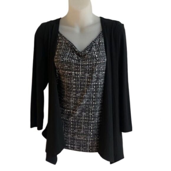 Rafaella Black & White Faux Layered 3/4 Sleeve Work Top — Size M - Picture 2 of 5
